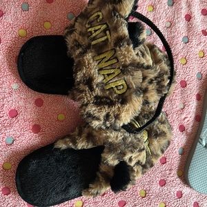 slippers + sleeping mask set